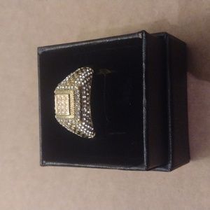 BRAND NEW! 💯 MEN’S 18K 3xGOLD🌟PLATED ICED OUT!🥶 RING SIZE 12 WITH BLACK BOX